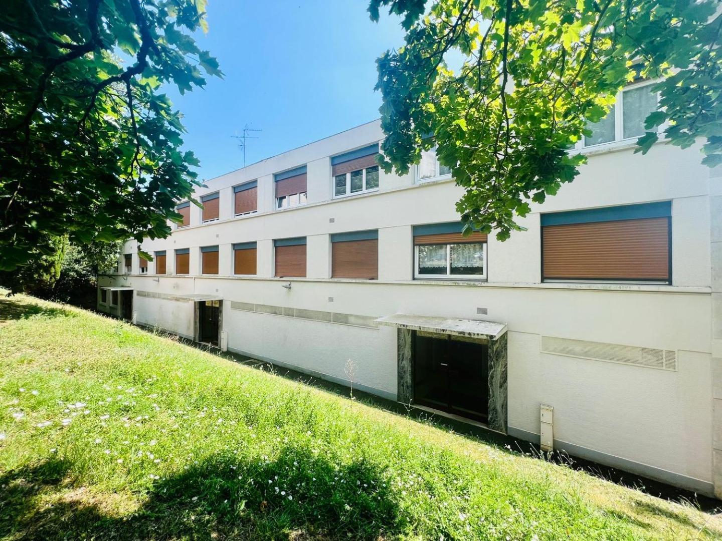 Le Retro - Splendide Appartement ปัวติเยร์ ภายนอก รูปภาพ